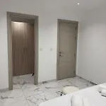 Quiet Private & In Spinola Bay Near Beaches - Shared