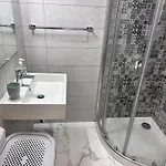 Quiet Private & In Spinola Bay Near Beaches - Shared בית אירוח