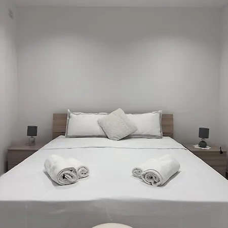 홈스테이 Quiet Private & In Spinola Bay Near Beaches - Shared