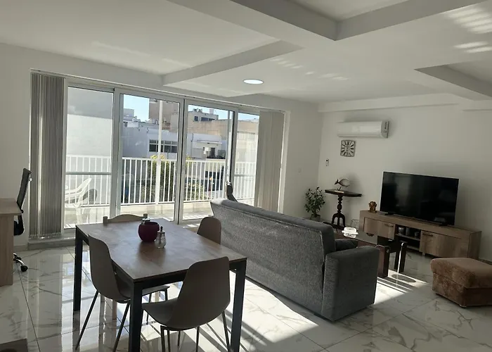 Quiet Private & In Spinola Bay Near Beaches - Shared * Сент Джулианс